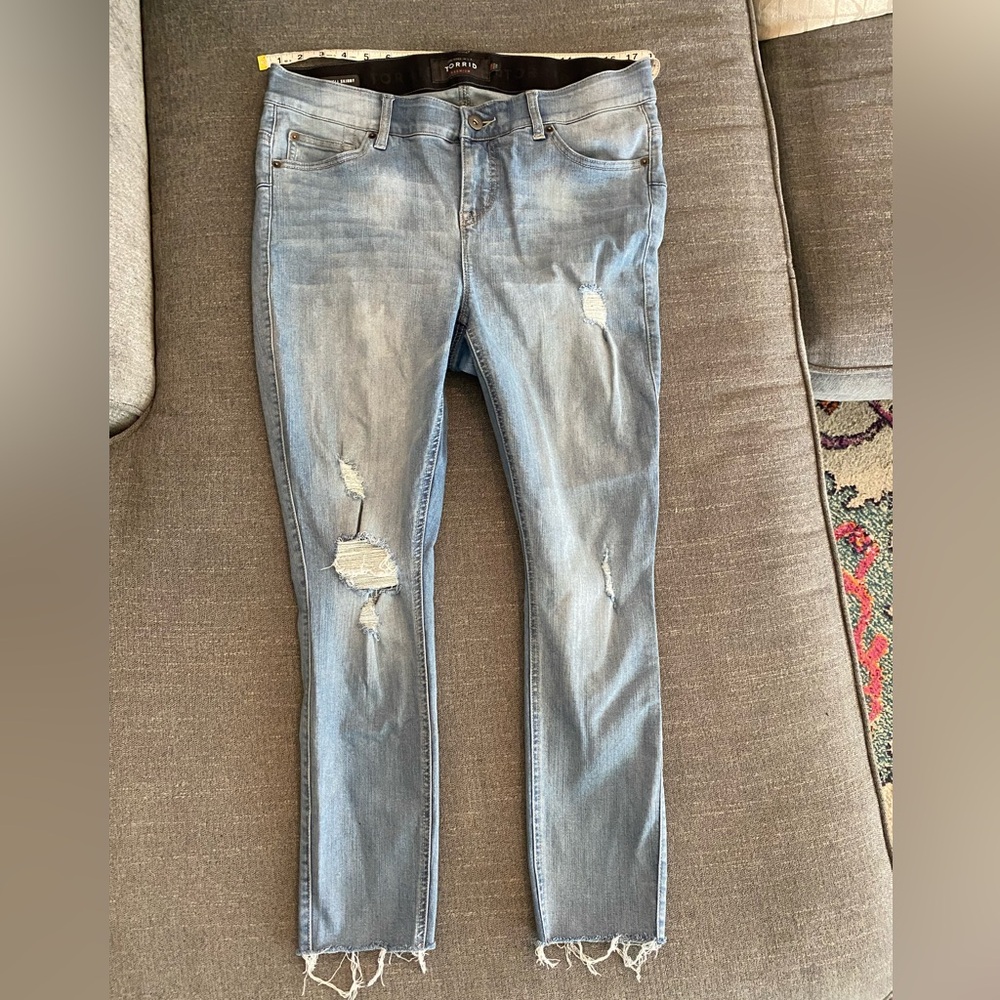 Torrid Bombshell skinnies